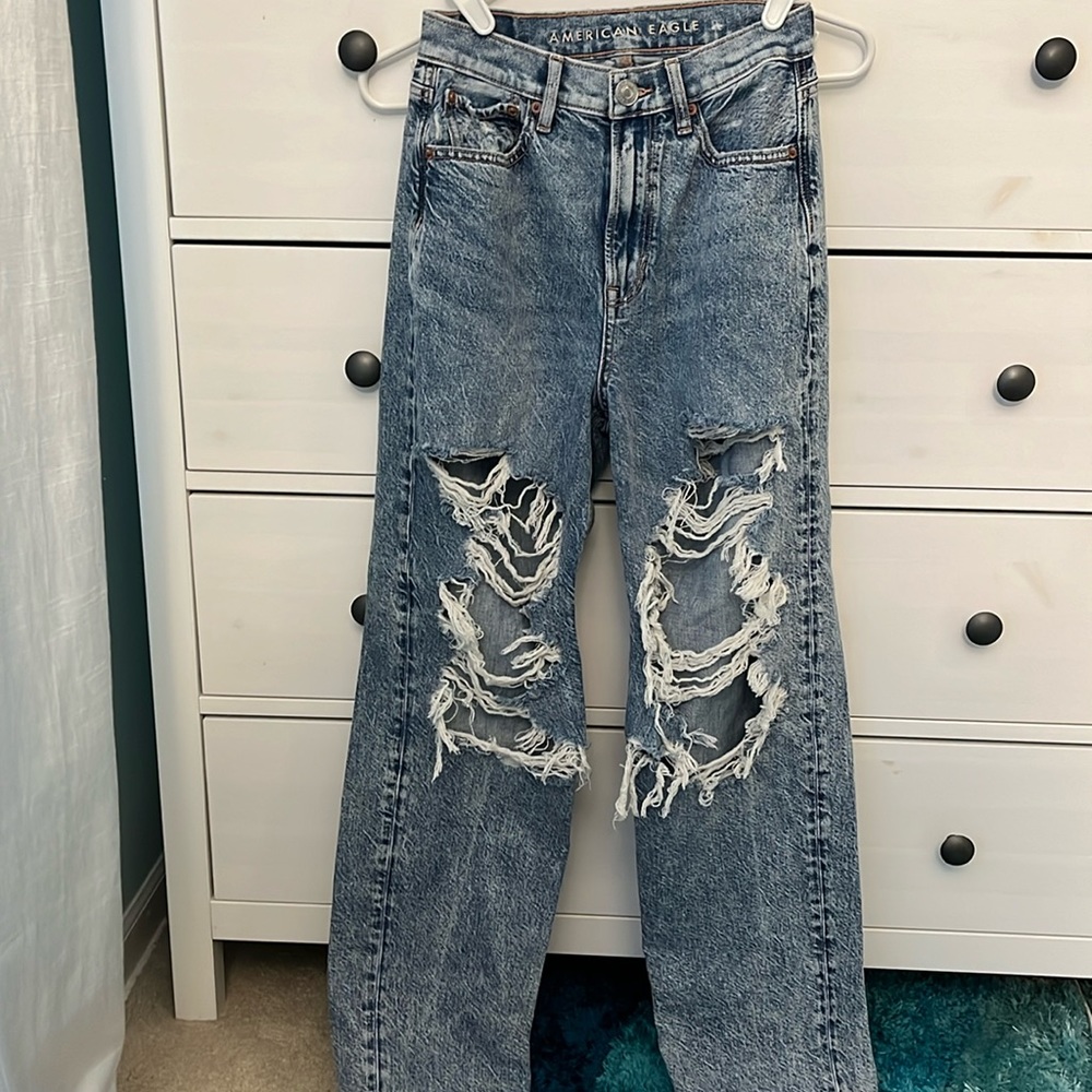 American Eagle Ripped Mom Jeans